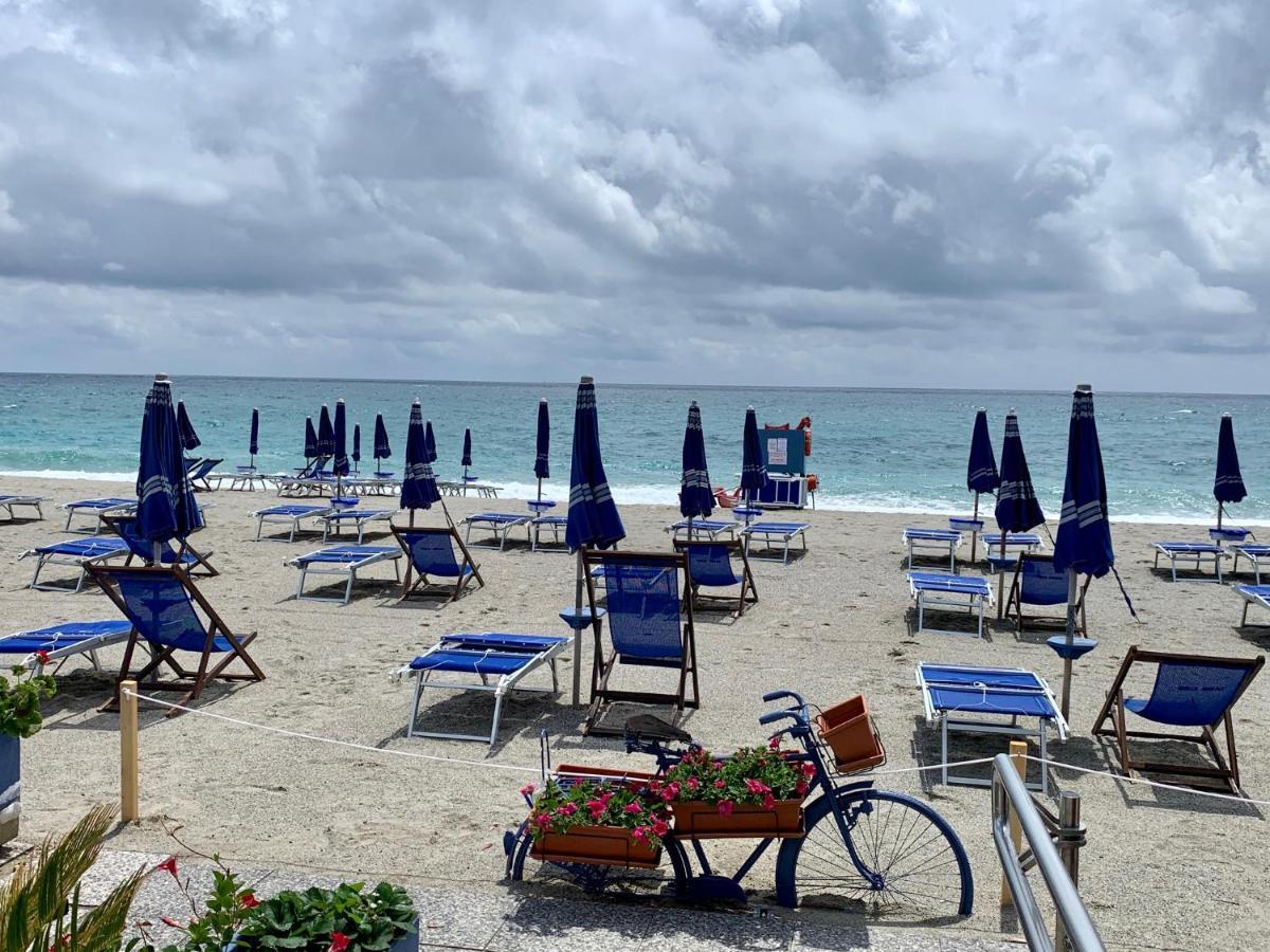 Hotel Mare Inn Finale Ligure Exterior foto