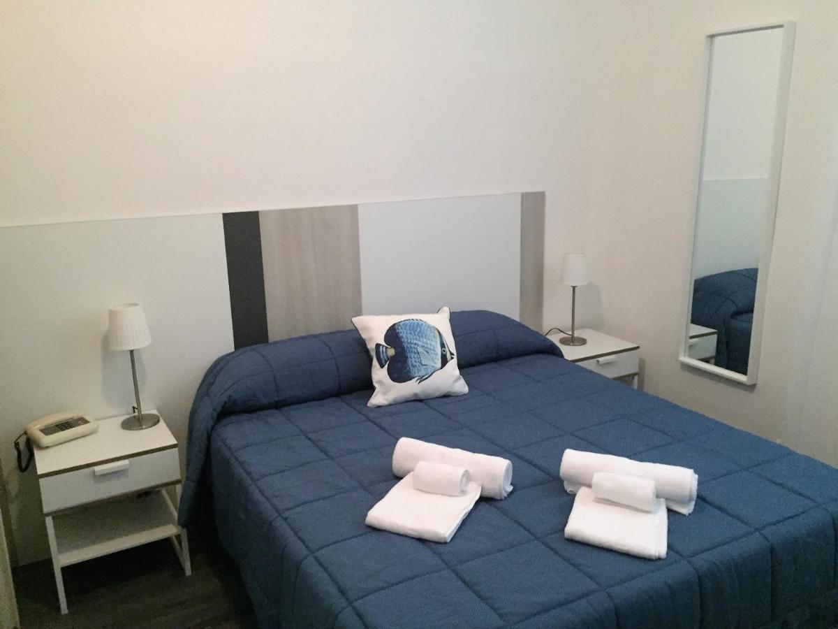 Hotel Mare Inn Finale Ligure Zimmer foto